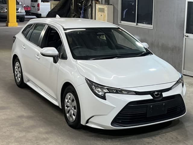 Toyota Corolla Touring — фото 1